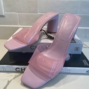 NWT Pale mauve/pink Vinyl shoes